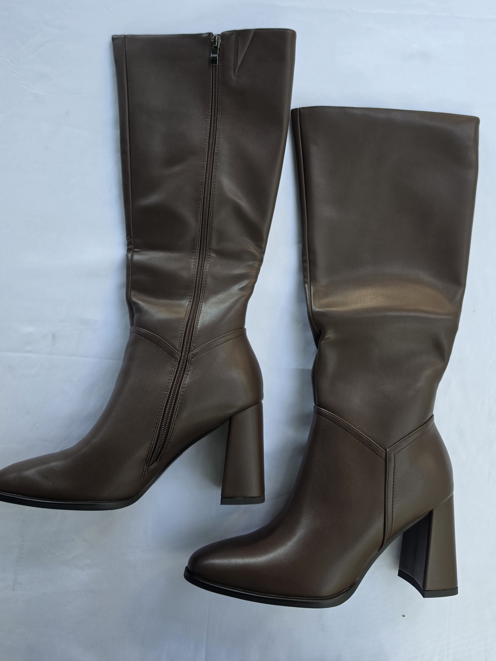 Women’s Brown Knee-High Boots Size 9 Block Heel Side Zip NWB
